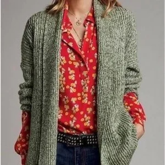 CABI The Travel Cardigan Size Small - Picture 2 of 10